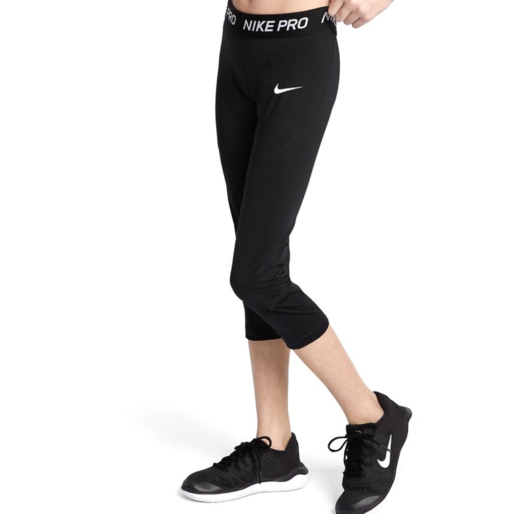 Nike Cropped Leggings